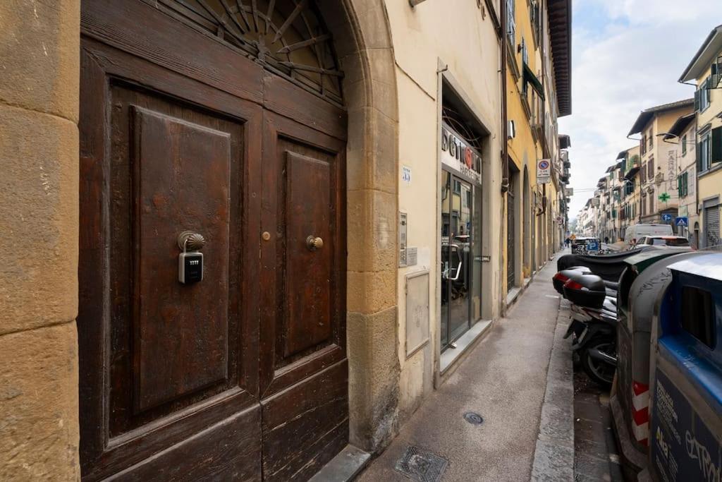 Keys Of Italy - Serragli 55 - Stile Rustico Rinascimentale In Oltrarno فلورنس المظهر الخارجي الصورة